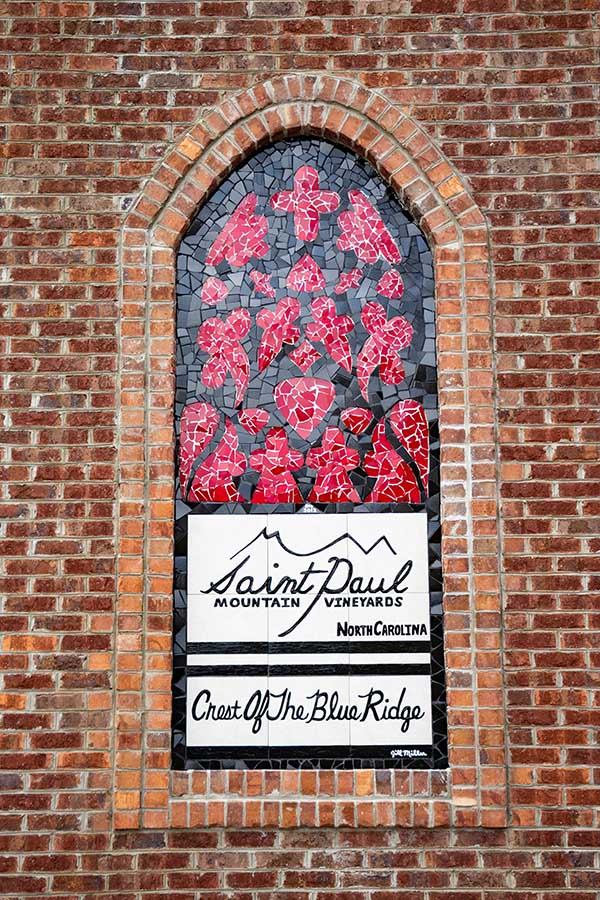 Saint Paul Mountain Vineyards
