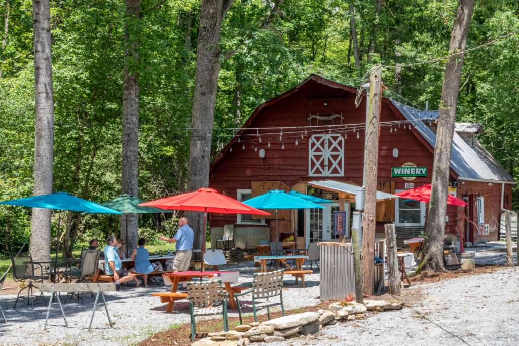 Sawyer Springs Vineyard & Winery